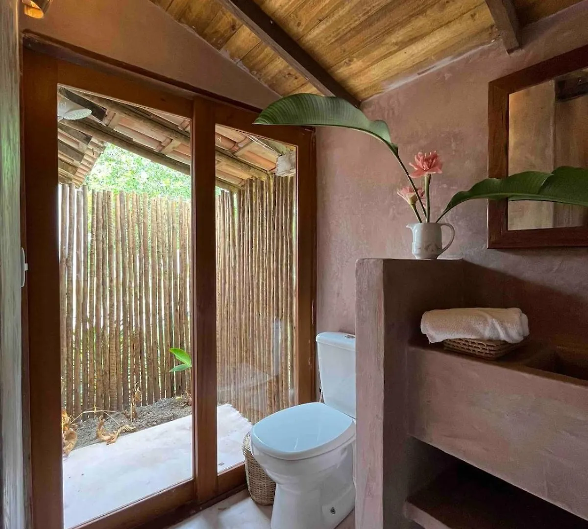 Casa De Barro Em Fazenda Regenerativa Na Bahia Villa Porto Seguro